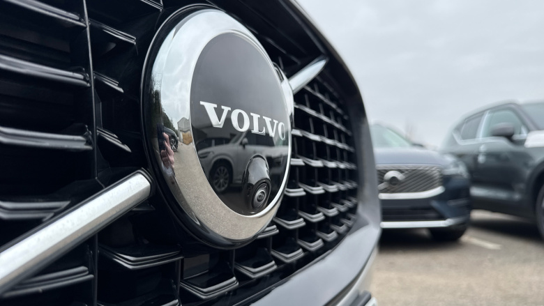 Volvo XC90 2.0 B5P [250] Ultra Dark 5dr AWD Geartronic Petrol Estate